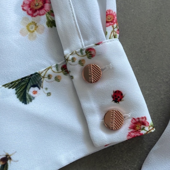 Ted Baker lady bug & berries print blouse NWT - Picture 8 of 15